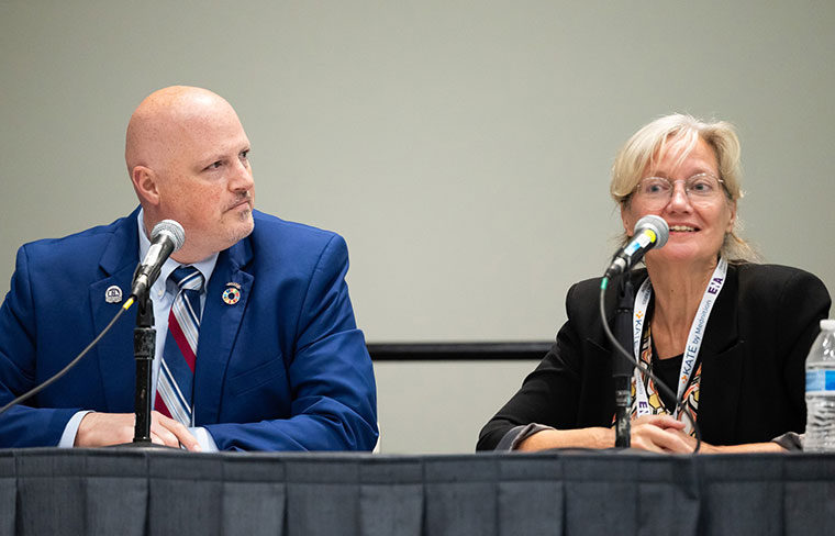 M. Christien van der Linden (right) of the Netherlands and Matthew S. Howard of the United States talked about the challenges emergency nurses face in both countries at the session “Global Perspectives in Emergency Nursing: What Can We Learn from Each Other?” 